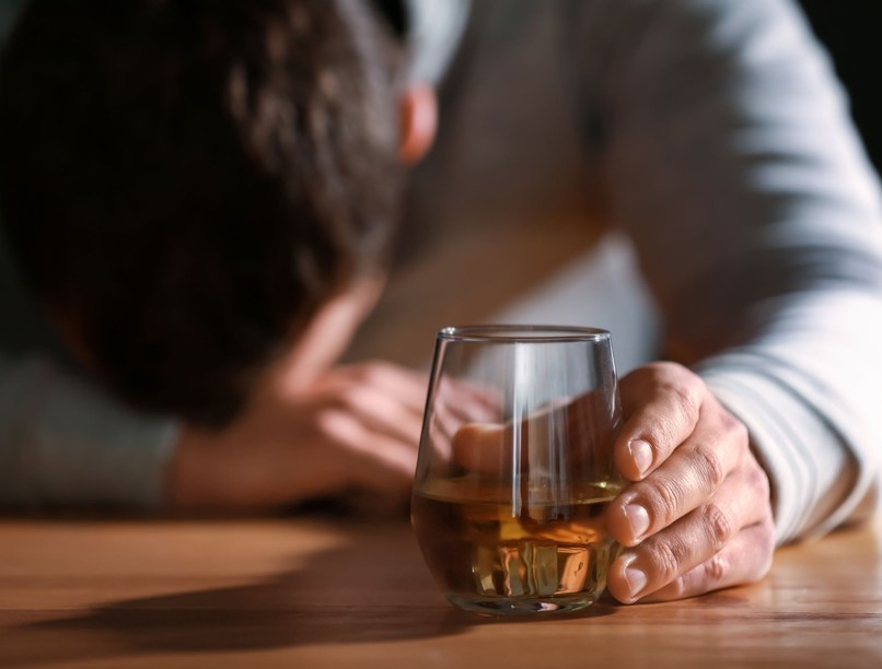 alkohol, daganat, májbetegség, agyvérzés