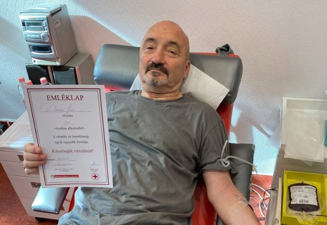 Nekem van, másoknak meg szüksége van rá - így segít János