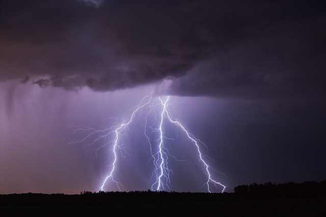 Orvosmeteorológia: készüljön, hétfőn jön a hidegfront, rosszullétet, fejfájást okozhat!