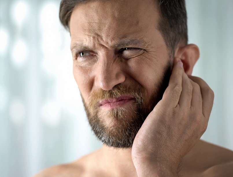 fülviszketés fülfájás fülzúgás füldugulás oka gomba fülgyulladás tünete