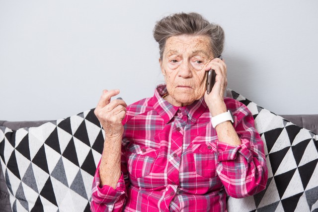 Szerelmeskedő párra hívott mentőt az aggódó szomszéd Budapesten