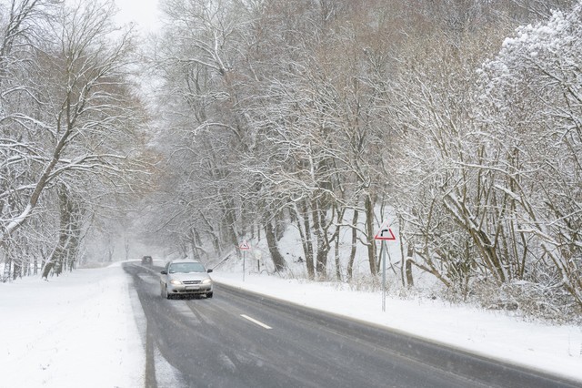 Erre vigyázzon a havas útakon - figyelmeztet a Magyar Közút