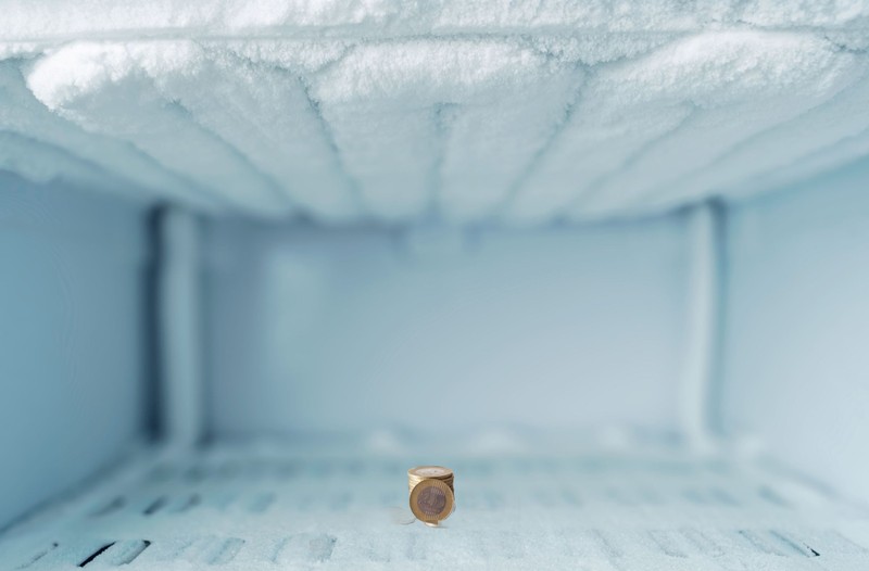 Ezért érdemes érmét tenni a fagyasztóba – megóvhatja az egészségét utazás után 