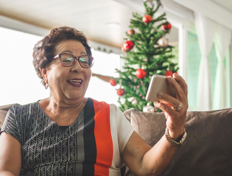 koronavírus, karácsony, mobiltelefon, idősek, karantén
