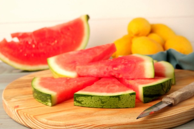 Folyadékpótlás ételekkel: ezeket ajánlják a szakemberek