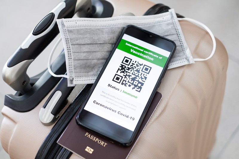 Friss döntés: újra változik a védettségi igazolványok szabályozása