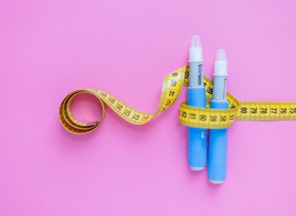 Az Egyesült Királyság bővíti a fogyókúrás injekciók alkalmazását: már a szívroham megelőzésében is szerepük lehet című cikk nyitóképe