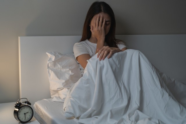 Ez történik, ha nem alszunk eleget: az alváshiány hatásai az egészségre