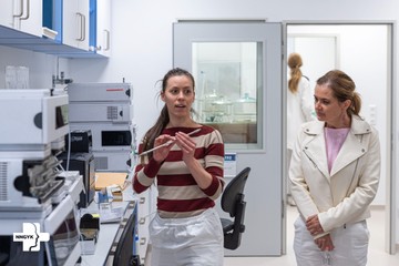 21 nő mentorprogram 2026: elindult a jelentkezés az egészségügyi pályák iránt érdeklődőközépiskolások számára, február 15-ig lehet jelentkezni.