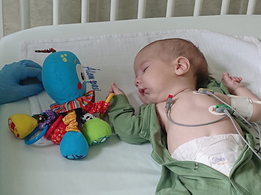 A fel nem ismert és kezeletlen SMA az egyik legfőbb genetikai eredetű halálok az újszülötteknél.