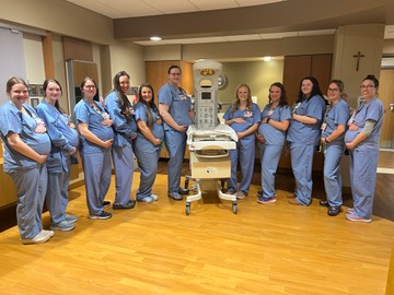 Amikor eljön a nagy nap, a nővérek a saját kollégáikra bízhatják magukat, azokra, akikkel együtt nevettek és sírtak a műszakok alatt.