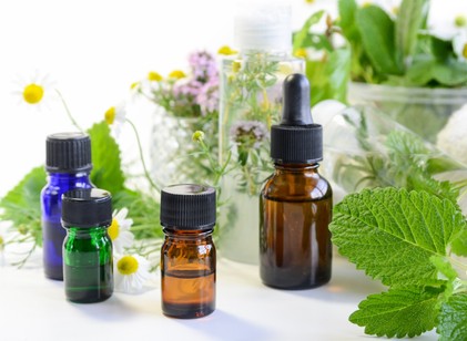 Ezekkel az illóolajokkal vigyázzon, mert allergiát okozhatnak című cikk nyitóképe