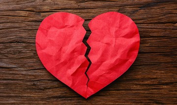 Ez a 10 dolog történik, ha összetörik a szíve 