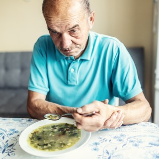 Pécsi orvosok interneten keresztül irányítják az agyi pacemakert a Parkinson-kóros betegeken című cikk nyitóképe