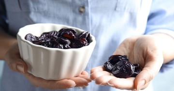 Ez a szárított gyümölcs a csontok legjobb barátja idősebb korban - napi 5-6 szem elég belőle!