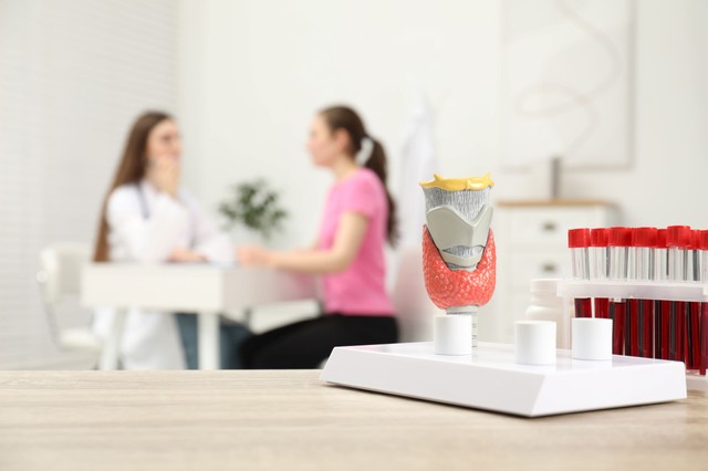 Pajzsmirigy alulműködésem van de nem szeretnék gyógyszert szedni, mit tehetek? Az orvos válaszol