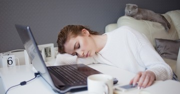  Szívbetegség jelei - ezekre a tünetekre jobb, ha figyel! 