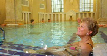  Minden, amit a fürdőkúráról tudni kell: így hatnak a gyógyvizek 