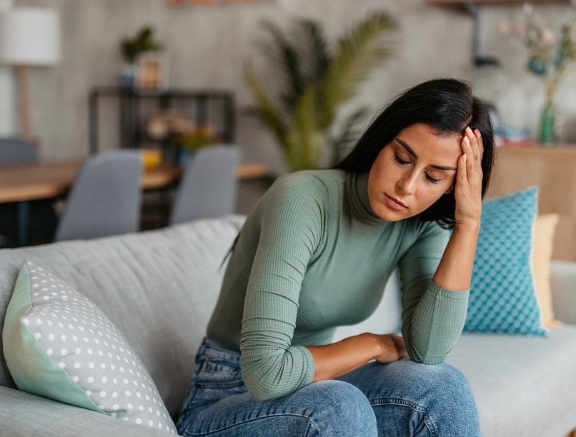 magas vérnyomás, fejfájás, migrén, rosszullét