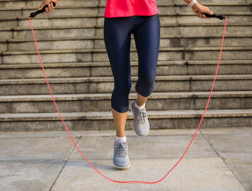 ugrókötelezés, visszér, visszér ellen, visszeres lábak