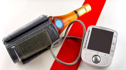 Az amerikai kardiológusok új vérnyomás-ajánlásokat adtak ki - intelmük az alkoholra is vonatkozik! című cikk nyitóképe