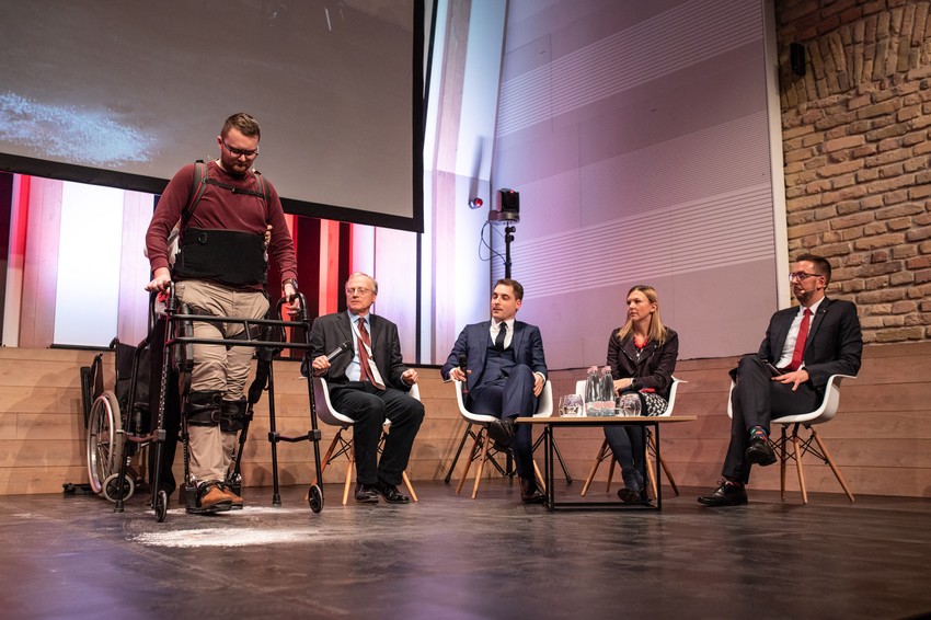 Ekso Bionics lehetővé teszi az eredményesebb, gyorsabb rechabilitéciót