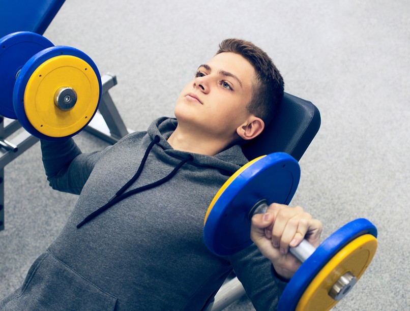 súlyzós edzés, kamas, serdülő, sport