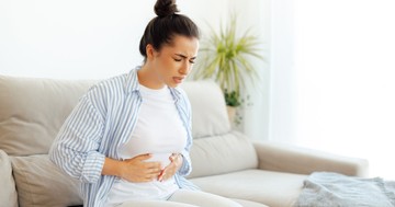 Miért puffadunk a hagymás ételek után?