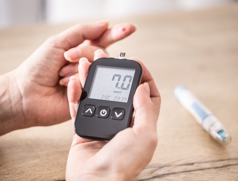 cukorbetegség, vércukor mérés vércsepp tesztcsík