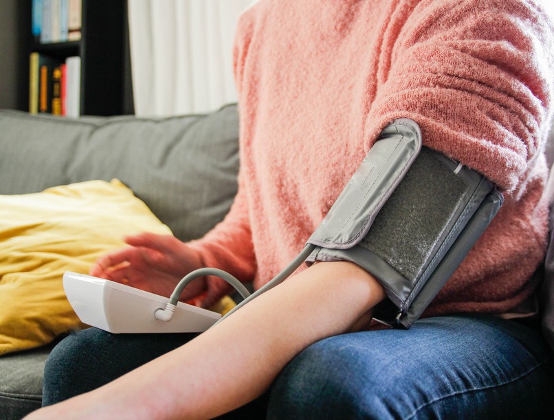 vérnyomás, orvosmeteorológia, front, fejfájás