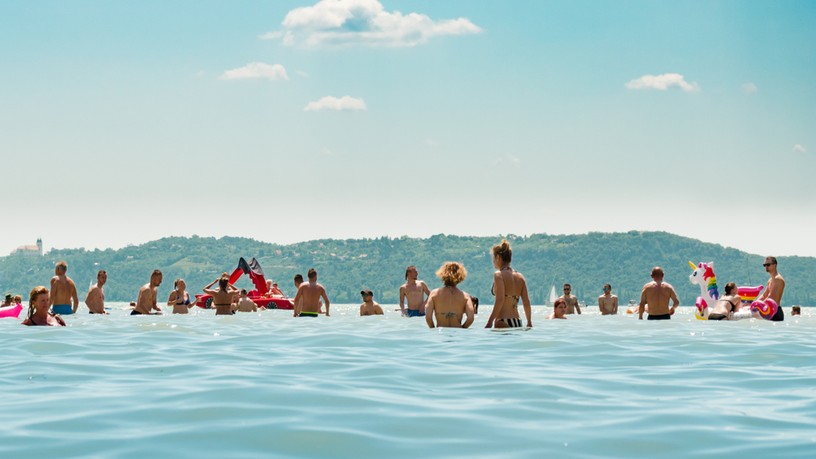 balaton úszás fulladás
