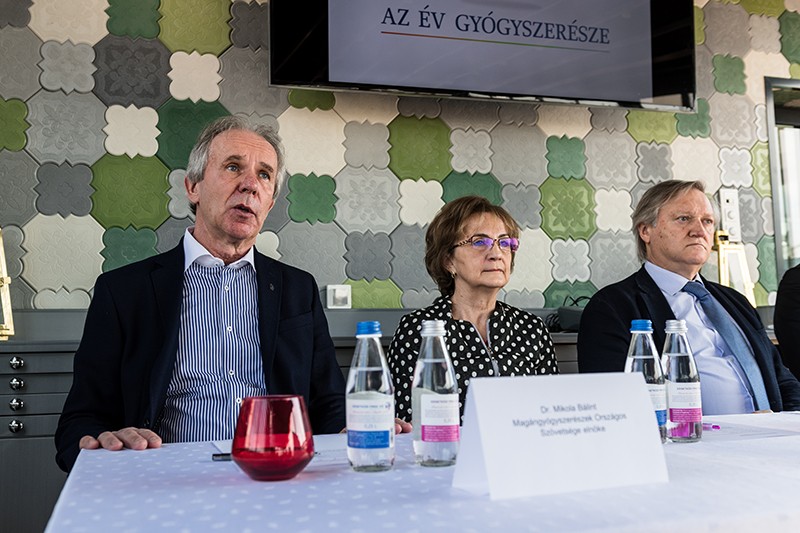 Dr. Mikola Bálint, Dr. Szökő Éva, Dr. Samu Antal (balról-jobbra)