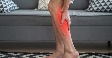  Fáj a vádlim, véres köpetem van. Lehet trombózisom? Az orvos válaszol 