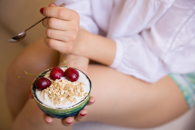 Könnyű esti nasik: finomságok, amik nem terhelik meg a szervezetet című cikk nyitóképe