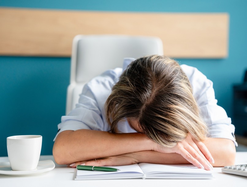 pajzsmirigyzavar tünet nem szűnik miért