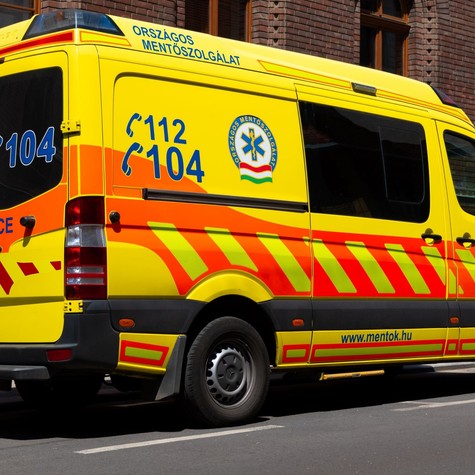 Perceken múlt az élete: összeomlott egy férfi keringése a háziorvosi rendelőben Pest vármegyében című cikk nyitóképe