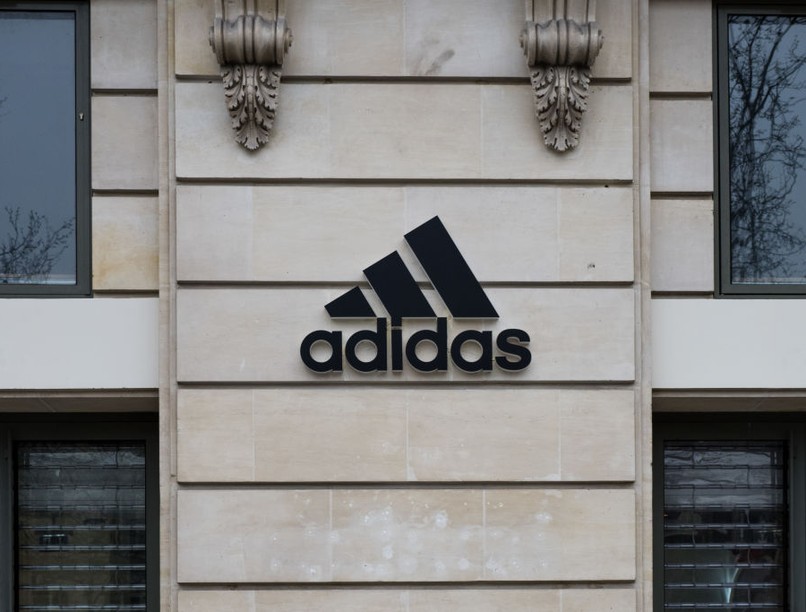 koronavírus, adidas