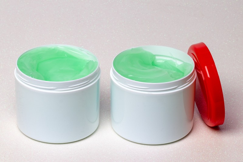 Mi a különbség a hideg és a meleg lóbalzsam között?