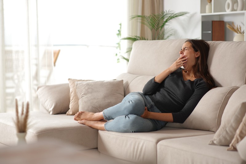 Délután mindig elálmosodik? Ezt érdemes tudnia, ha fáradékony