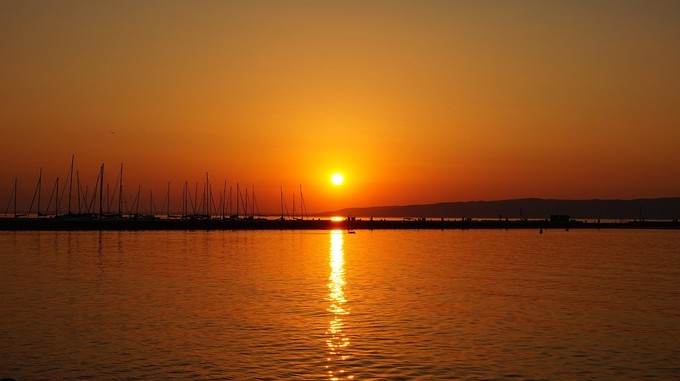 Nyári pihenés és szezonális munkalehetőségek – állás Siófok környékén című cikk nyitóképe