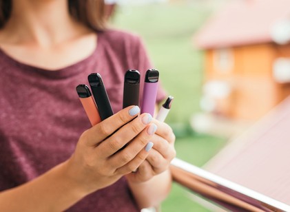 Nem csak nikotin van benne: mérgező fémeket találtak a népszerű e-cigarettákban című cikk nyitóképe