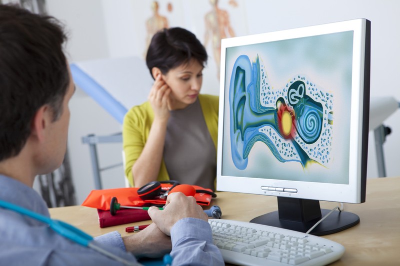 Szédül és fáj a nyaka? Fülgyulladás is okozhatja