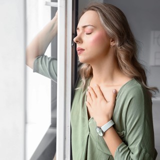 Pánikroham esetén nemcsak a légzés segíthet – egy meglepő módszer, amely valóban csökkentheti a tüneteket című cikk nyitóképe