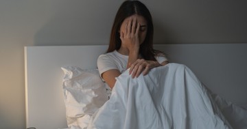  Ez történik, ha nem alszunk eleget: az alváshiány hatásai az egészségre 