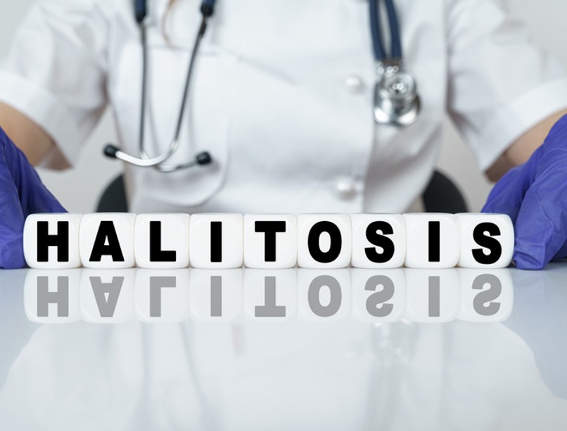 Halitózis, rossz szájszag, kellemetlen szájszag, büdös, lehelet, oka, tünete, kezelése