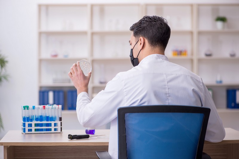 Magyar kutatók fejlesztése segítheti a gyógyszeripart és az agrártechnológiát egyszerre