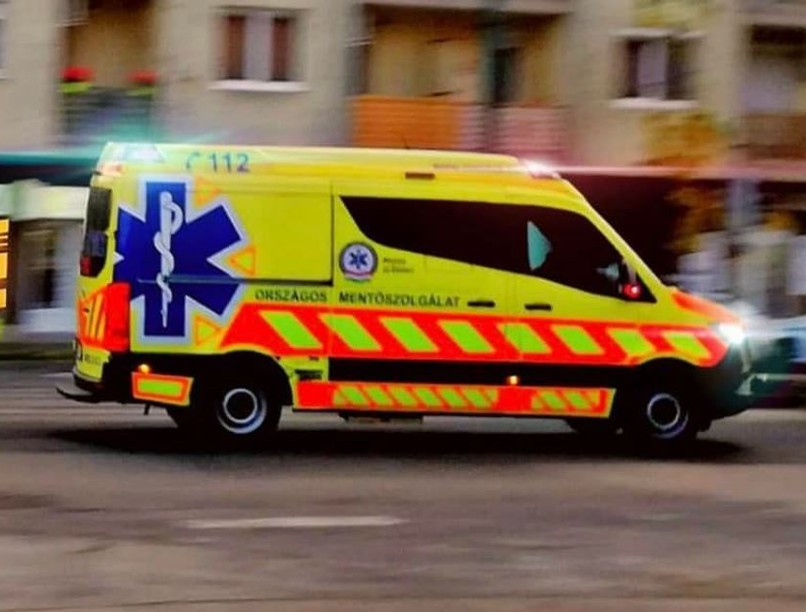 mentők, mentő, teke, újraélesztés