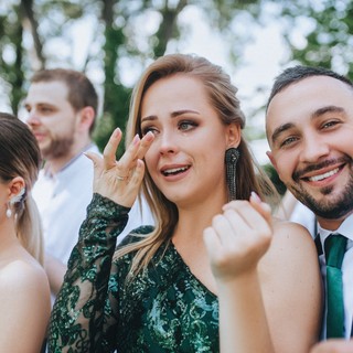 Miért sírunk örömünkben? című cikk nyitóképe