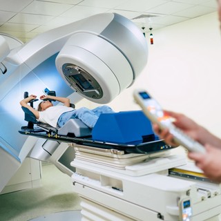 Sugárterápia előtt áll? Minden, amit a kezelésről és a mellékhatásokról tudnia kell! című cikk nyitóképe