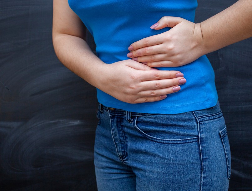 Mi okozhat fájdalmat bal oldalon bordák alatt hasban